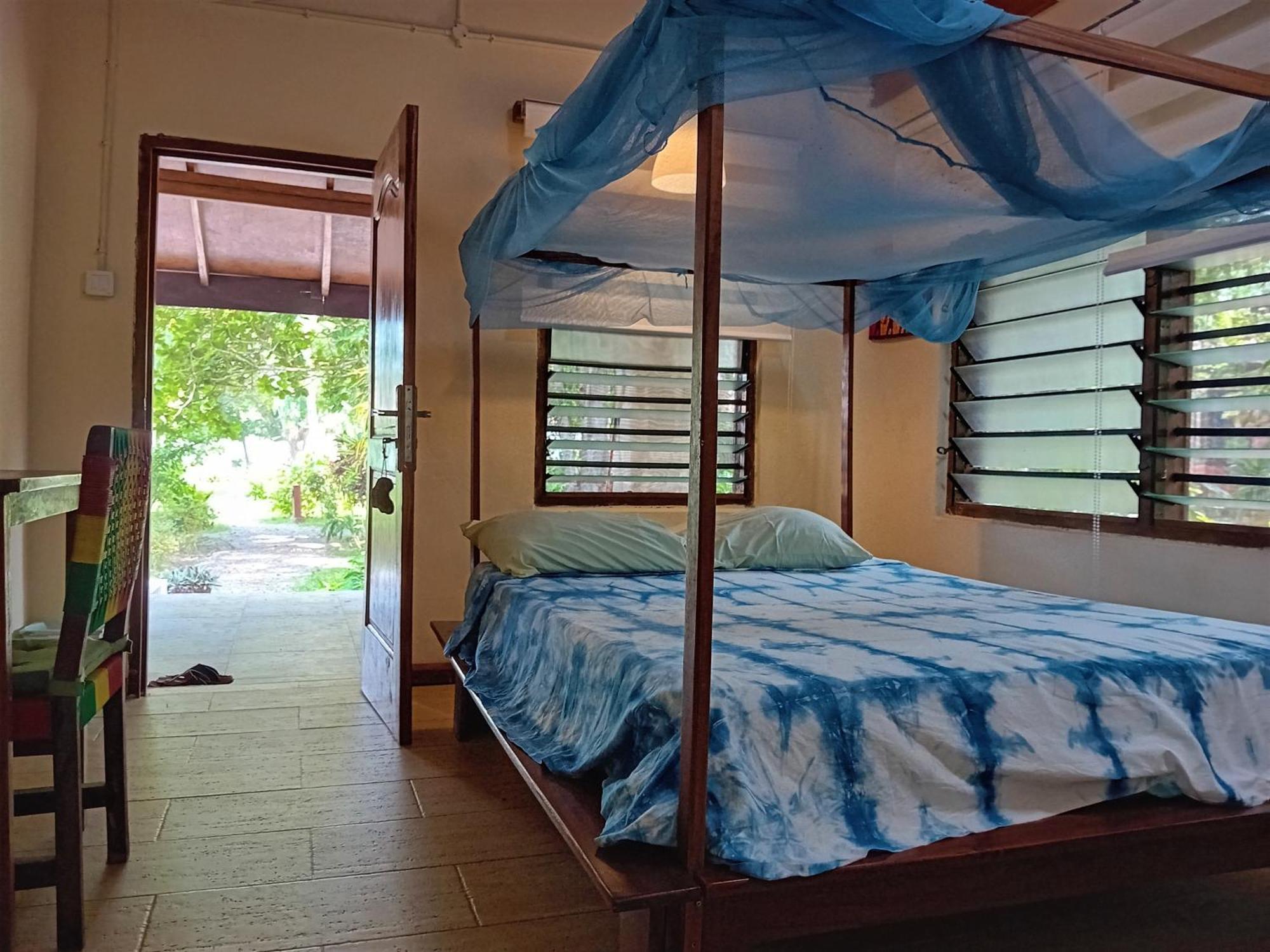 Ko-Sa Beach Resort Ltd Ampeni Bagian luar foto